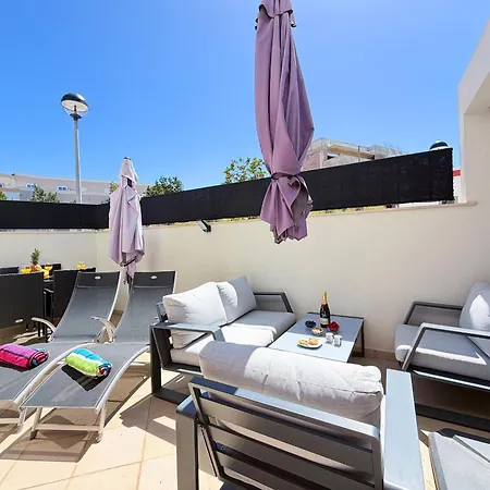 Escape With Pool By Becherish * Tavira